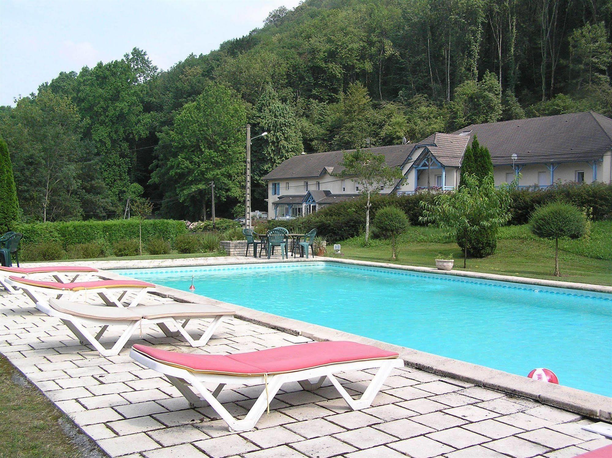 Hotel Au Bon Coin Lurbe-Saint-Christau Exteriér fotografie