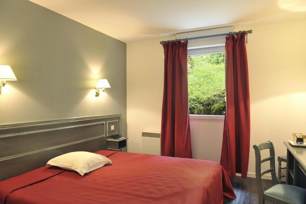 Hotel Au Bon Coin Lurbe-Saint-Christau Exteriér fotografie