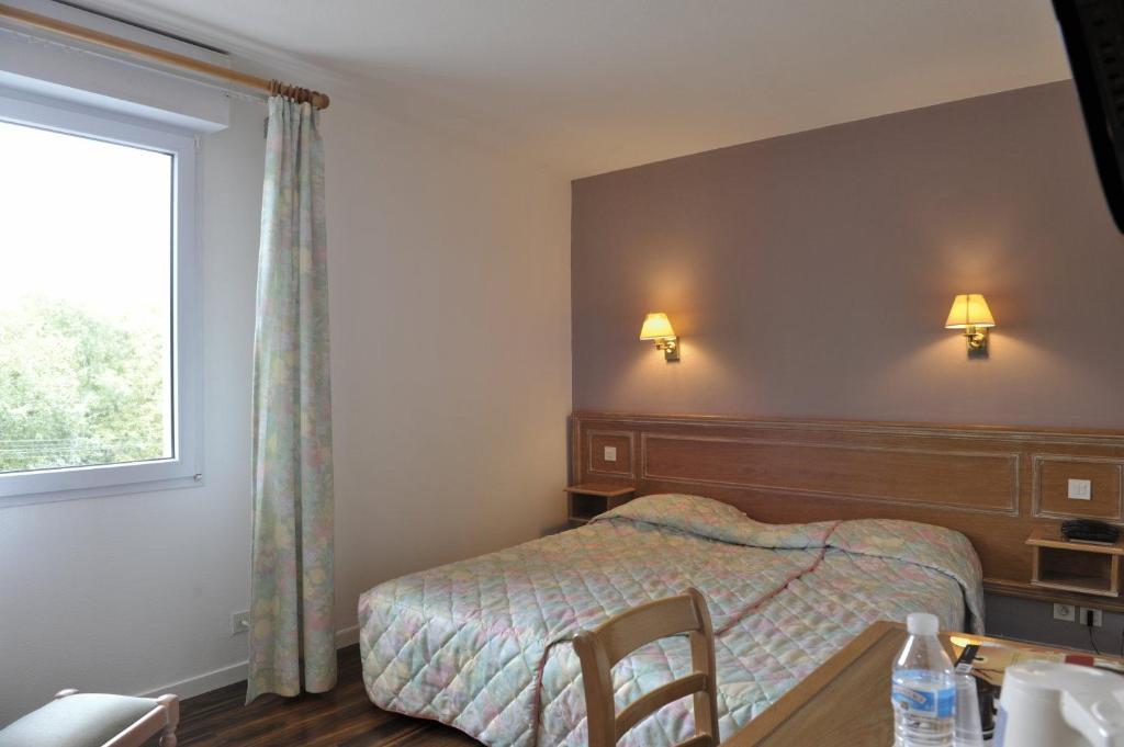 Hotel Au Bon Coin Lurbe-Saint-Christau Exteriér fotografie